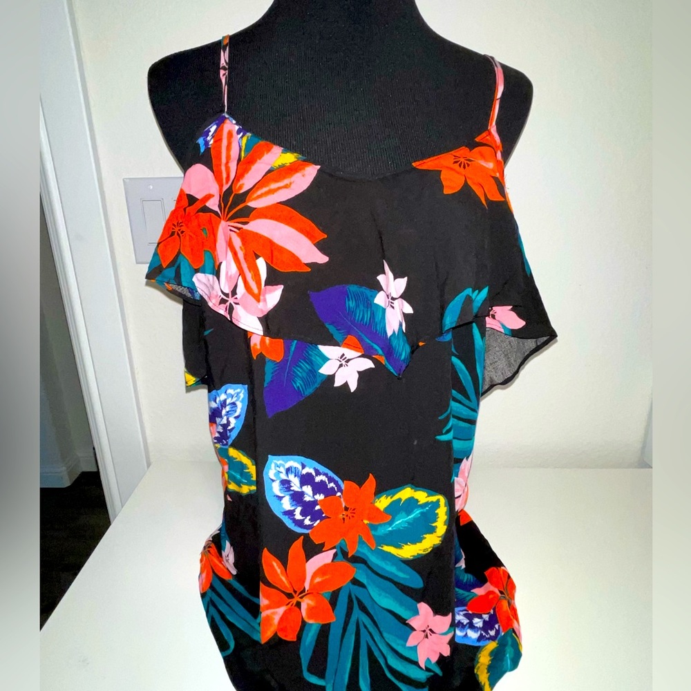 Old Navy Women’s Black Floral spaghetti Strap Blouse